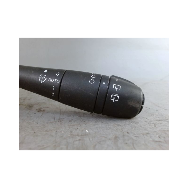 COMMANDE ESSUIE GLACE RENAULT CAPTUR