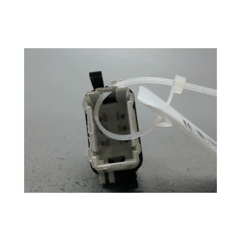 COMMANDE LEVE-GLACE PORTE AVD RENAULT CLIO CAMPUS II Phase 1 2006-2009
