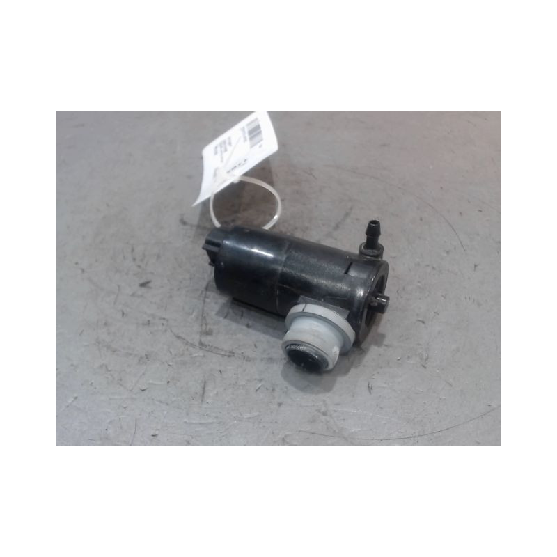 POMPE LAVE-GLACE AVANT TOYOTA AYGO
