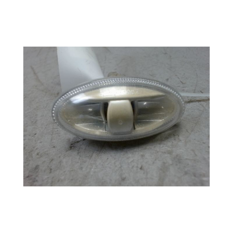 REPETITEUR AILE DROIT PEUGEOT 206 3P