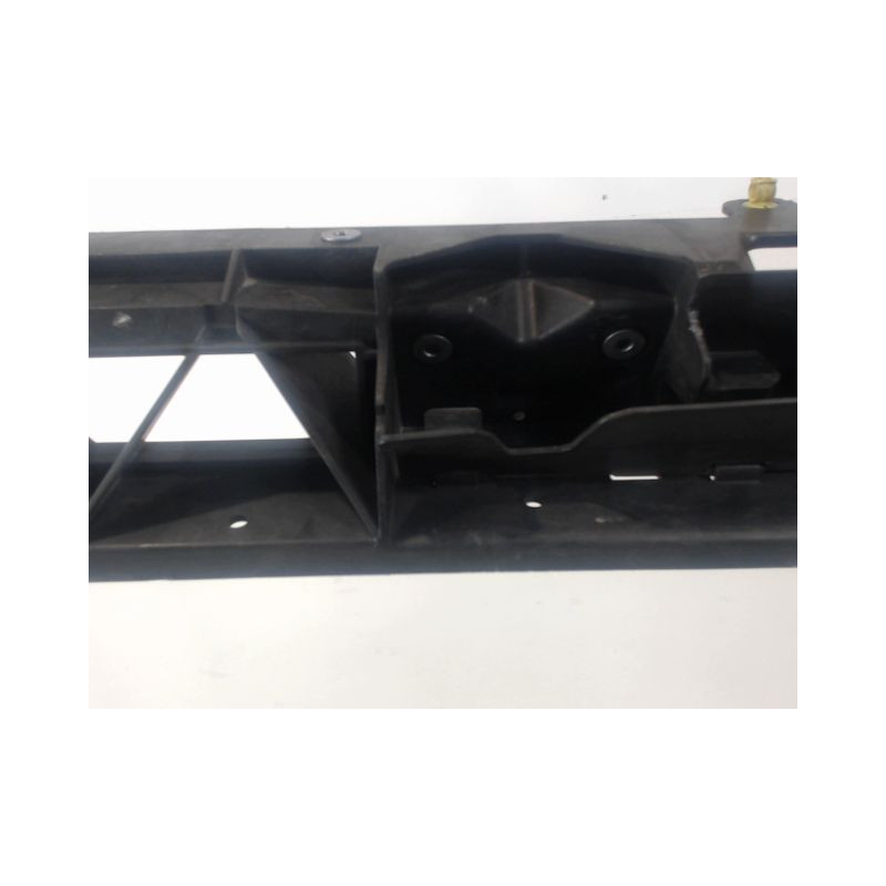 TRAVERSE SUPERIEURE ARMATURE AVANT CITROEN C4