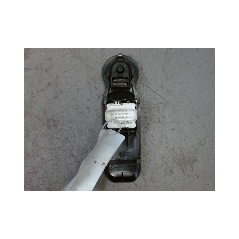 COMMANDE LEVE-GLACE PORTE AVG RENAULT MODUS 2004-2007