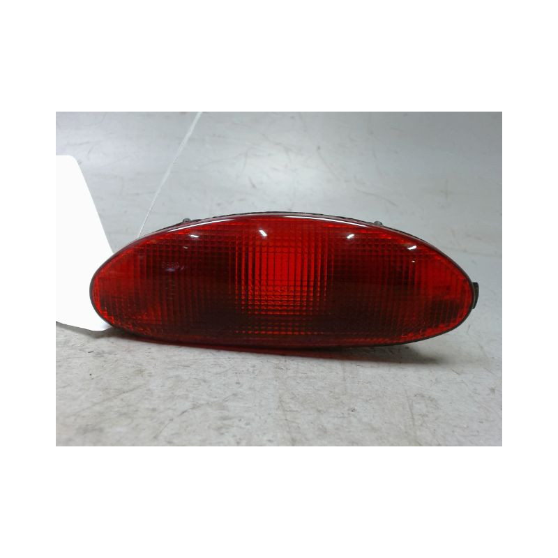 FEU BROUILLARD CENTRAL ARRIERE PEUGEOT 206 3P