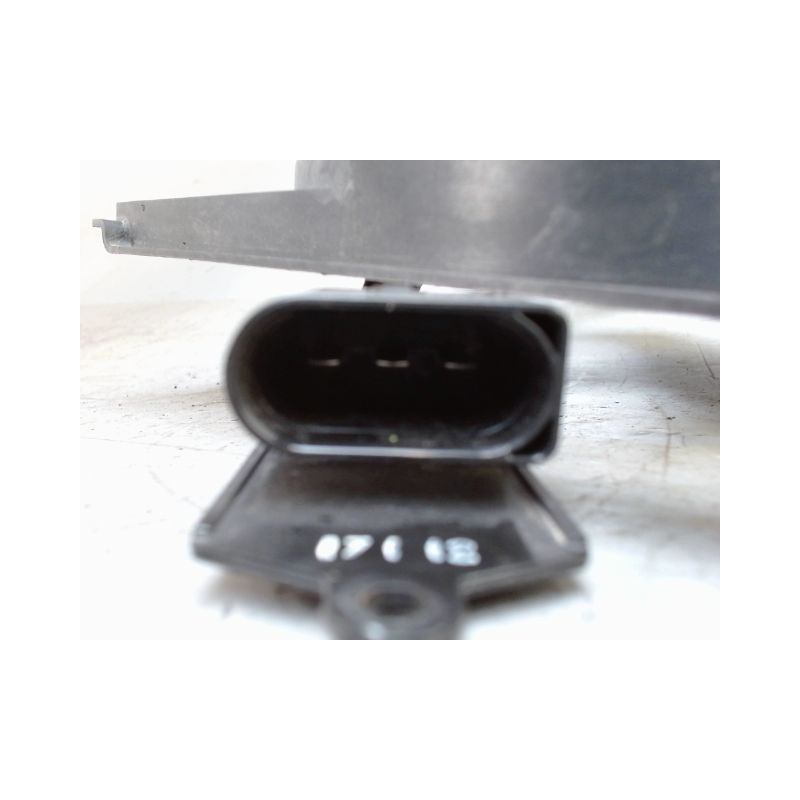 MOTEUR VENTILATEUR RADIATEUR VOLKSWAGEN UP