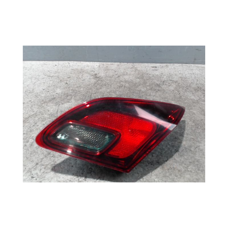 FEU ARRIERE INTERIEUR DROIT OPEL ASTRA 2004-
