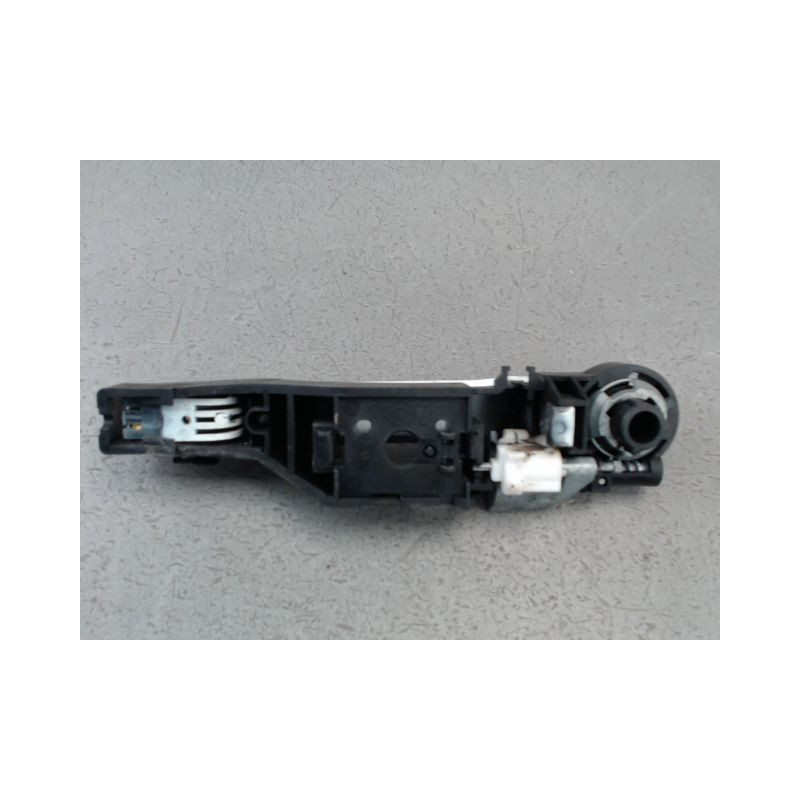 POIGNEE EXTERIEURE PORTE AVANT DROIT RENAULT CLIO