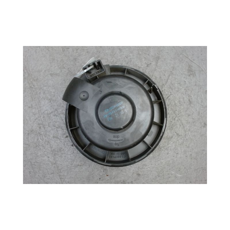 MOTEUR VENTILATEUR CHAUFFAGE FORD FOCUS