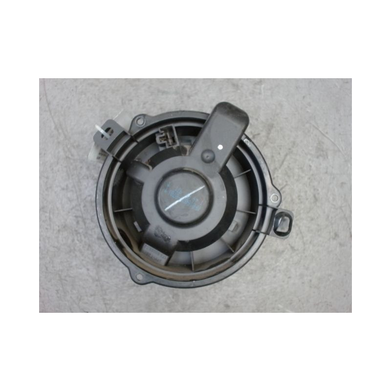 MOTEUR VENTILATEUR CHAUFFAGE MITSUBISHI COLT CZ 2005-