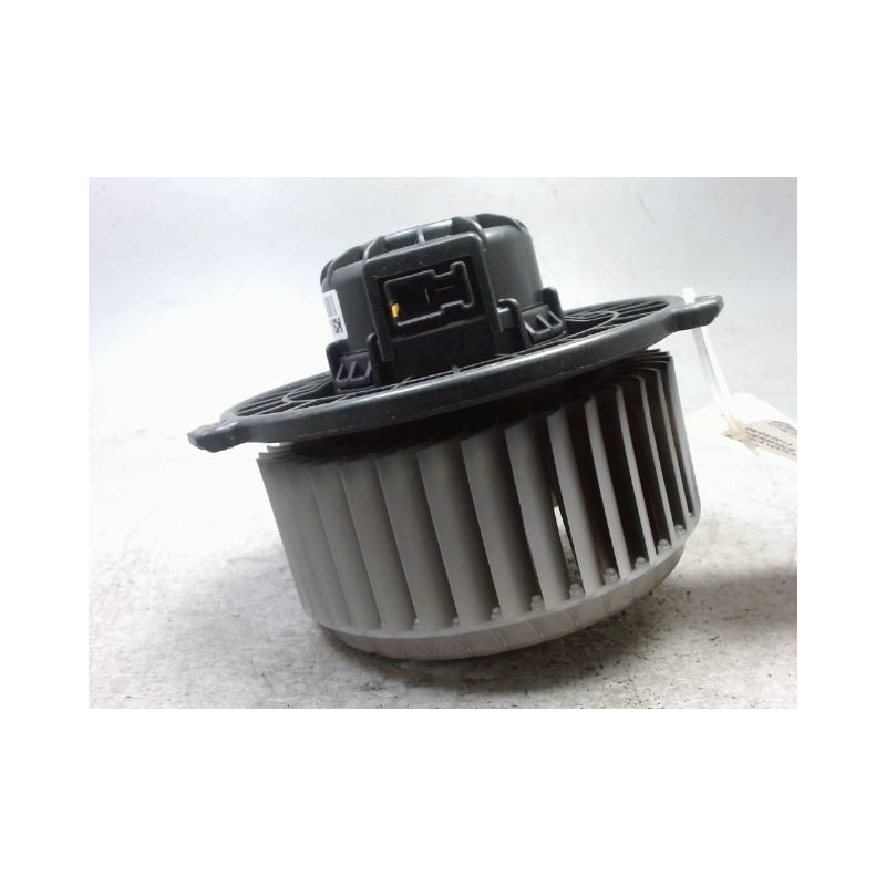 MOTEUR VENTILATEUR CHAUFFAGE CHEVROLET SPARK