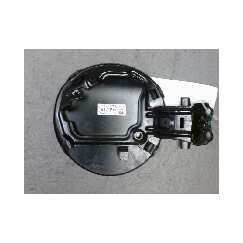 VOLET DE TRAPPE CARBURANT TOYOTA YARIS