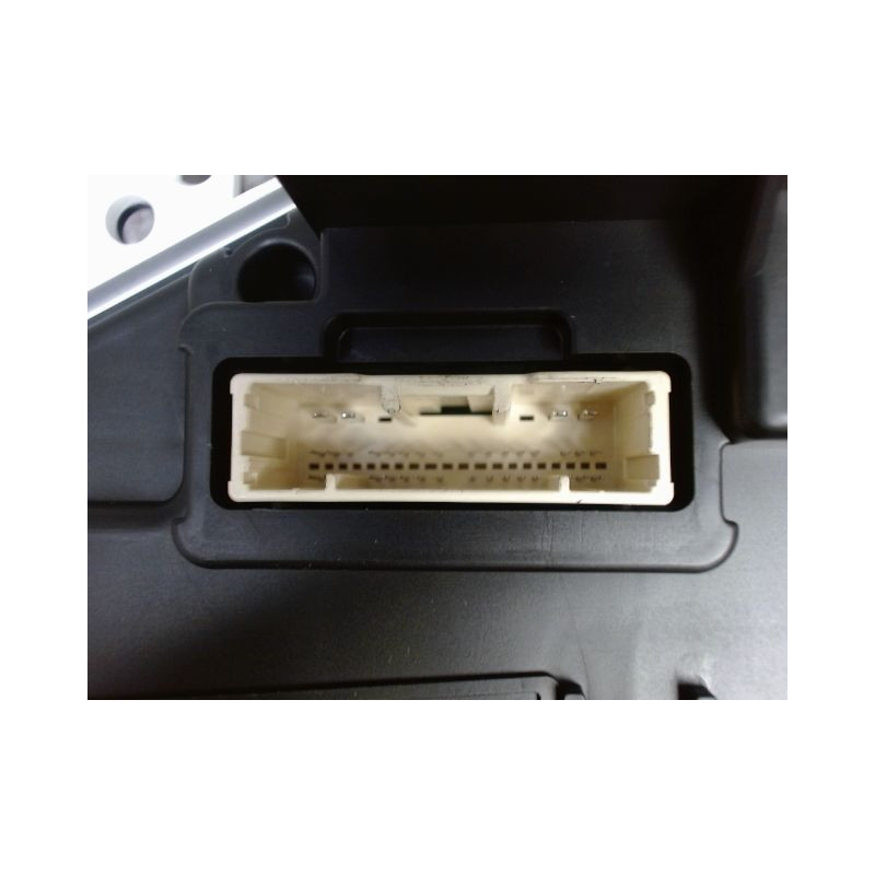 BLOC COMPTEURS TOYOTA YARIS