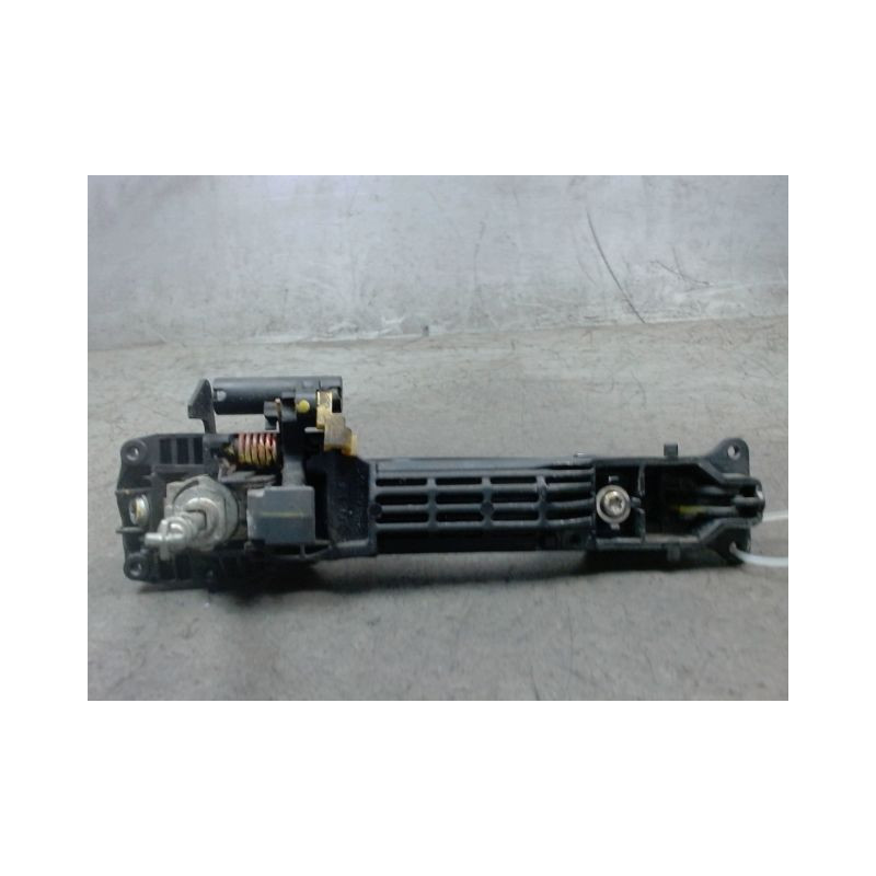 POIGNEE EXTERIEURE PORTE AVANT GAUCHE SUZUKI SWIFT 3P