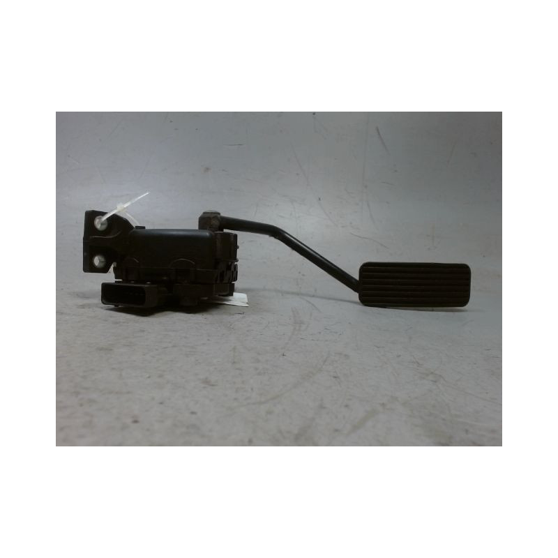 PEDALE ACCELERATEUR SUZUKI SWIFT 3P