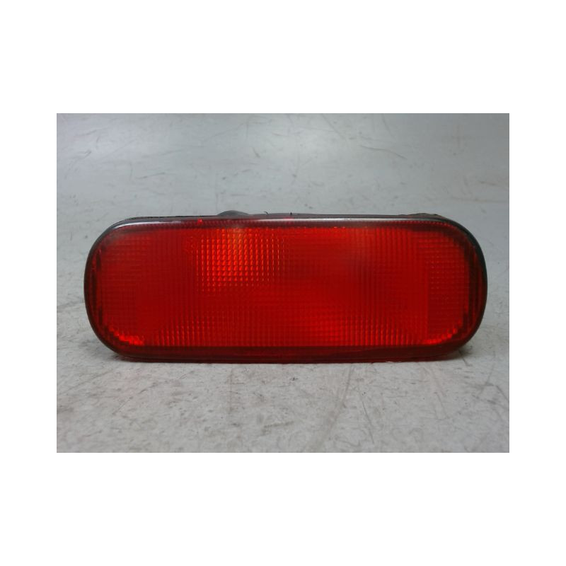 FEU BROUILLARD CENTRAL ARRIERE SUZUKI SWIFT 3P