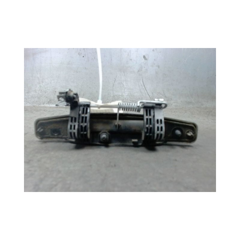 POIGNEE EXTERIEURE PORTE AVANT GAUCHE DACIA SANDERO 2008-