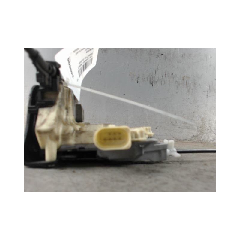 SYSTEME CONDAMNATION AVANT DROIT VOLKSWAGEN PASSAT SW 2005-