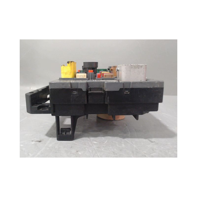 BOITE A FUSIBLES CITROEN C5 TOURER 2008-