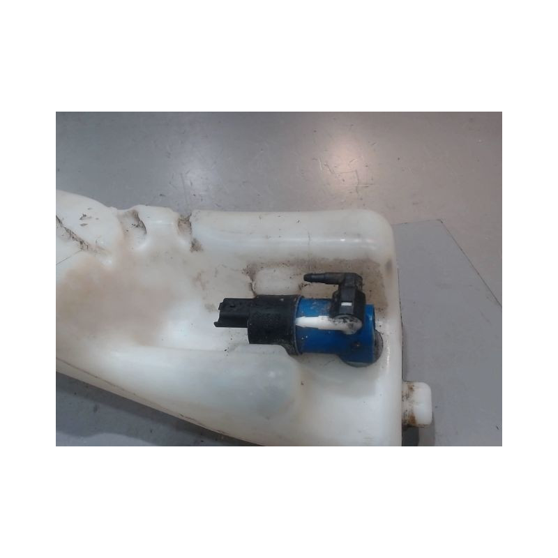 RESERVOIR LAVE-GLACE AVANT RENAULT CLIO