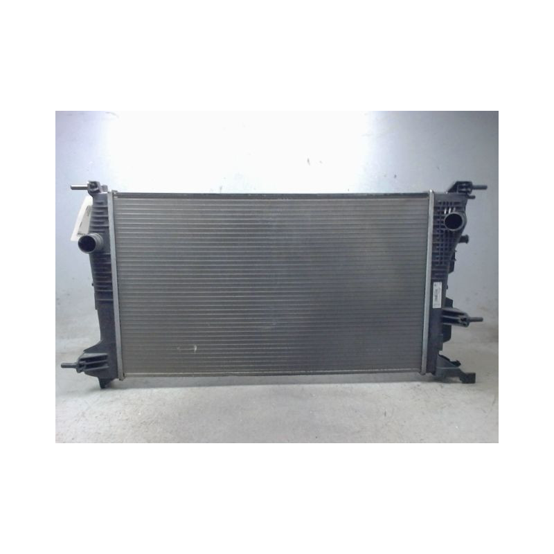 RADIATEUR RENAULT SCENIC III 2009-