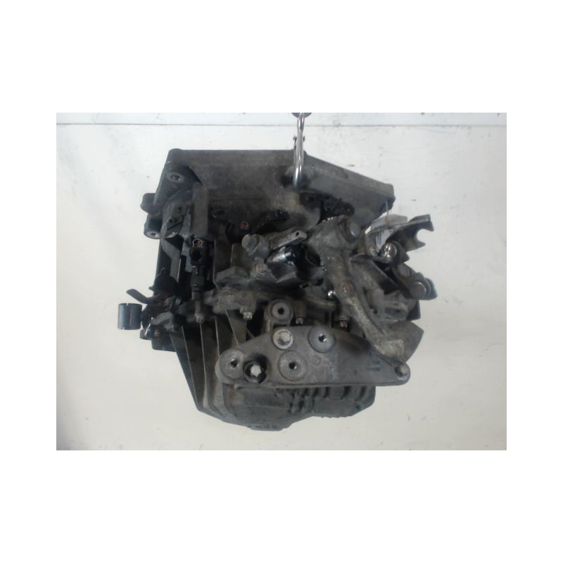BOITE A VITESSE MECANIQUE OPEL ASTRA 1.9 CDTI 
