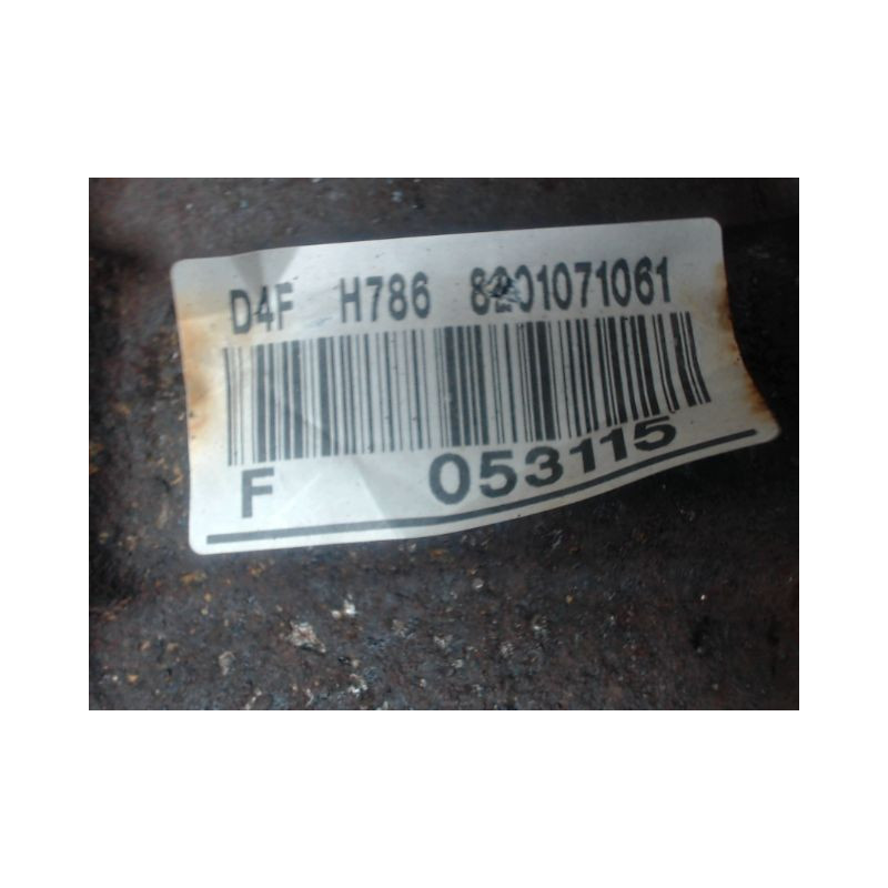 MOTEUR ESSENCE RENAULT CLIO 