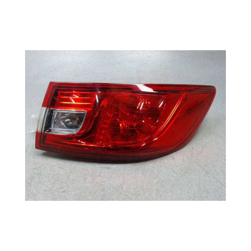FEU ARRIERE DROIT RENAULT CLIO IV 2012-