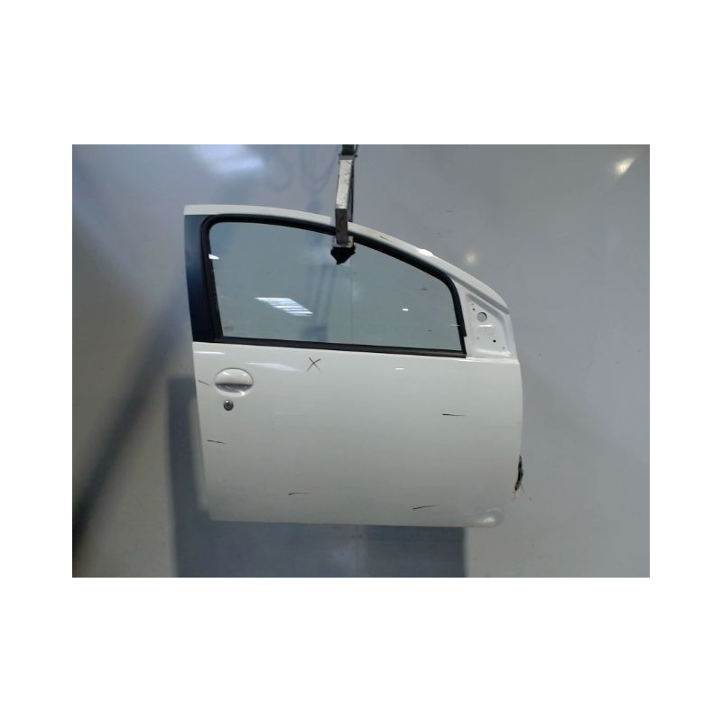 PORTE AVANT DROIT TOYOTA AYGO 5P