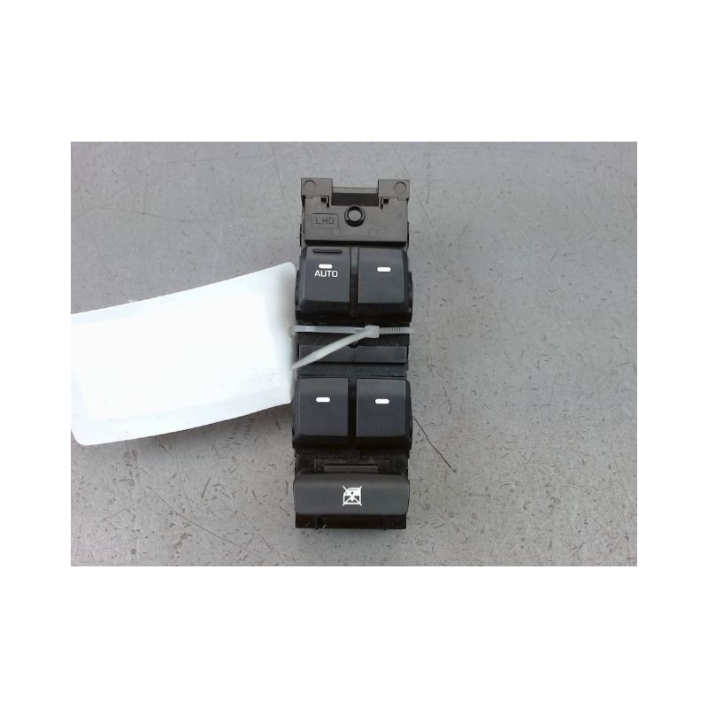 COMMANDE LEVE-GLACE PORTE AVG HYUNDAI I20