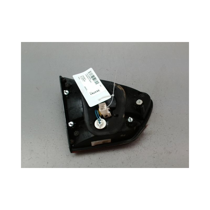 FEU ARRIERE INTERIEUR DROIT KIA CARENS 2002-