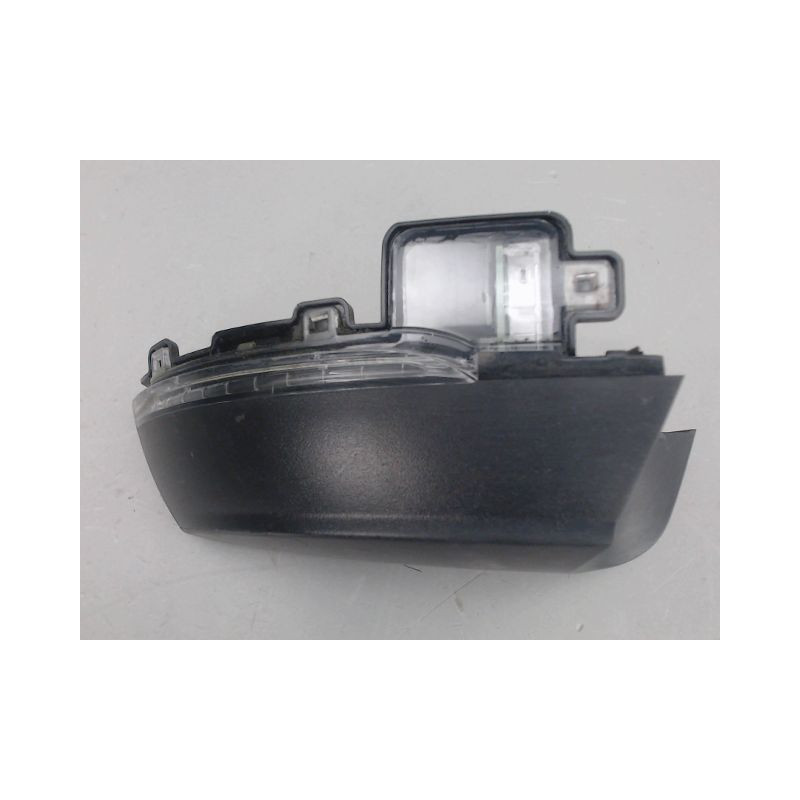 REPETITEUR RETROVISEUR DROIT VOLKSWAGEN POLO