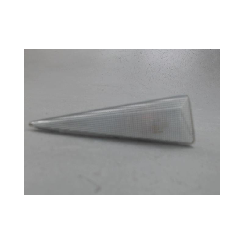 REPETITEUR AILE GAUCHE RENAULT MEGANE