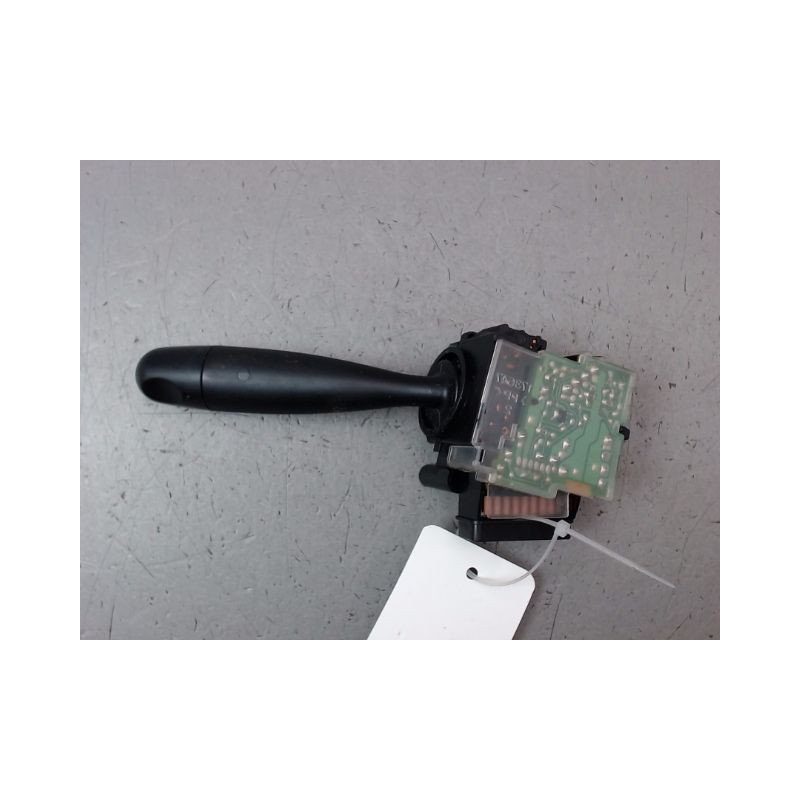 COMMANDE ESSUIE GLACE TOYOTA YARIS I Phase 2 2003-2005