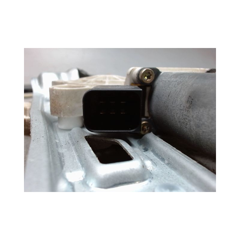 MECANISME+MOTEUR LEVE-GLACE AVANT DROIT MERCEDES CLASSE C 2000-