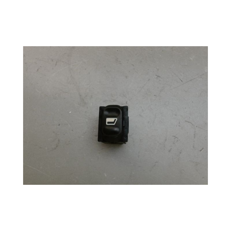 COMMANDE LEVE-GLACE PORTE AVD PEUGEOT PARTNER