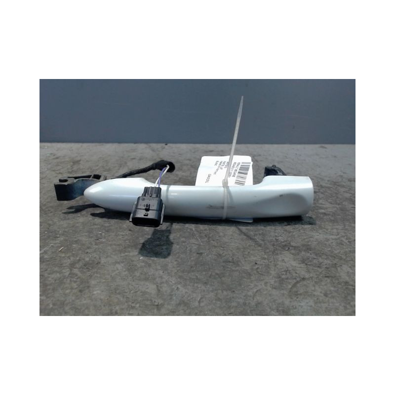 POIGNEE EXTERIEURE PORTE AVANT DROIT RENAULT MEGANE III 2008-