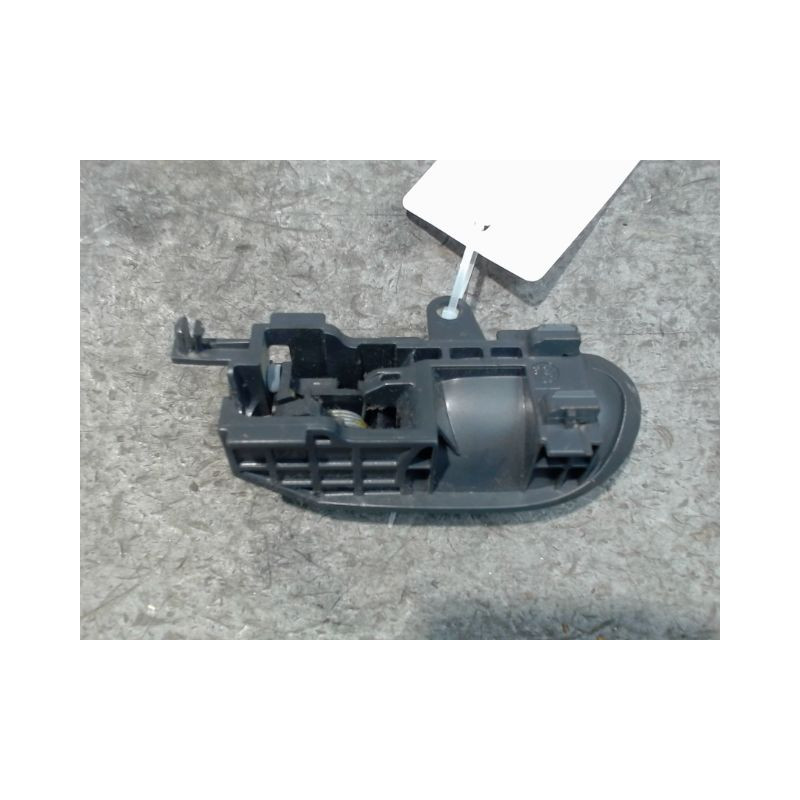 POIGNEE INTERIEURE PORTE AVANT DROIT TOYOTA YARIS 2003-