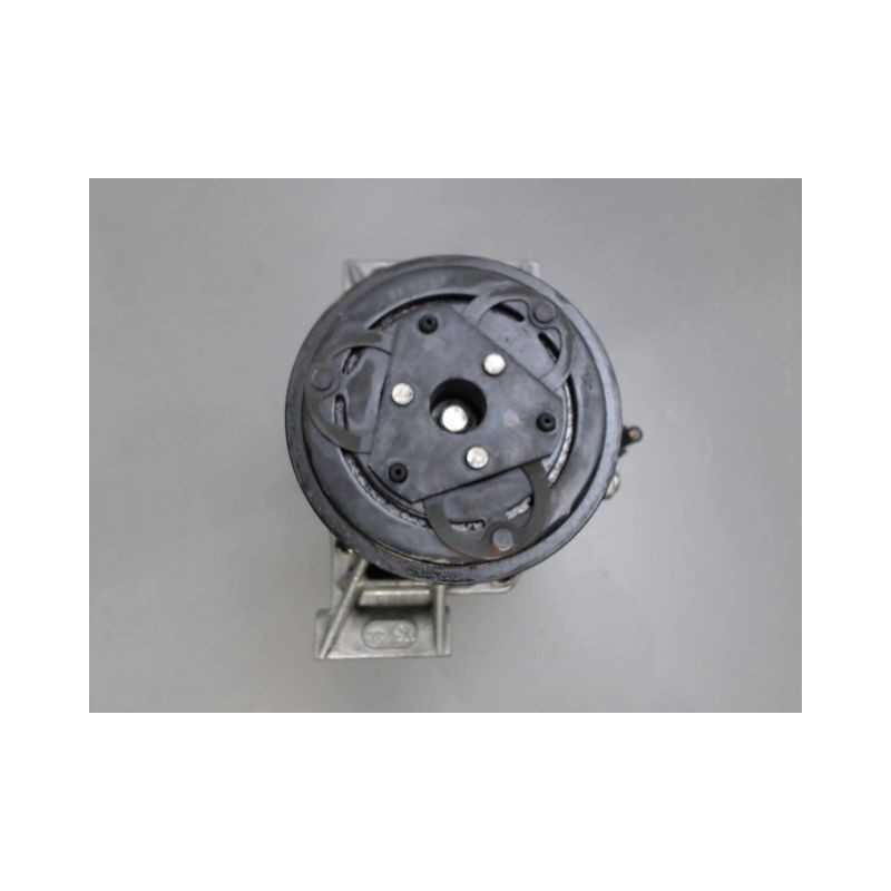 COMPRESSEUR AIR CONDITIONNE NISSAN MICRA