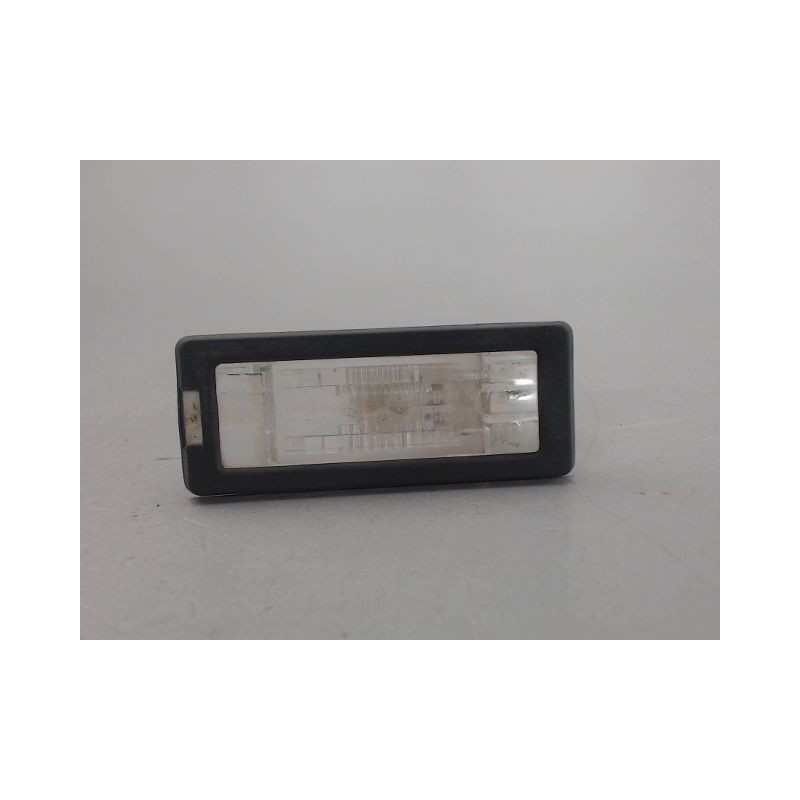 ECLAIREUR PLAQUE DE POLICE DROIT RENAULT CAPTUR