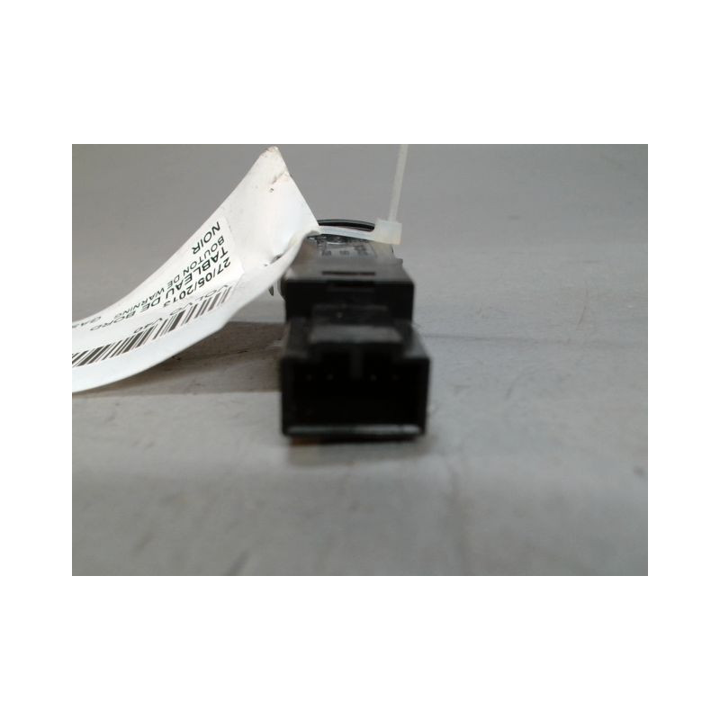 BOUTON DE WARNING VOLVO V40