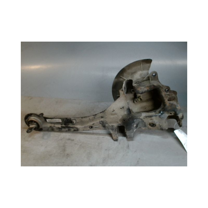 PIVOT ARRIERE DROIT VOLVO V40