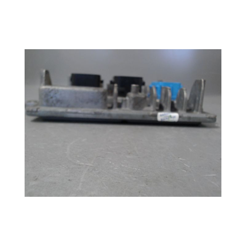 CALCULATEUR MOTEUR OPEL ASTRA