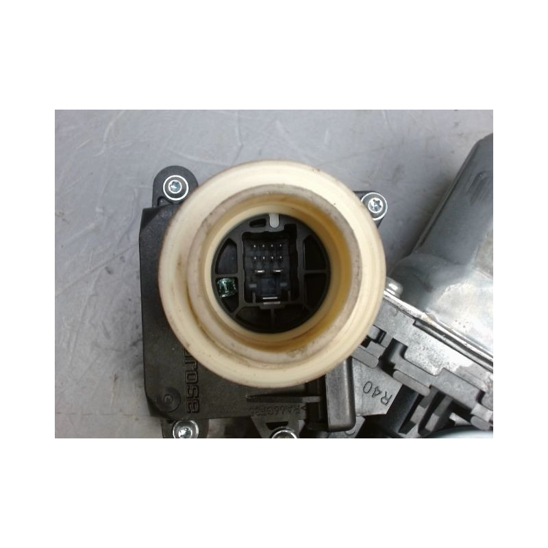 MECANISME+MOTEUR LEVE-GLACE AVANT DROIT TOYOTA AURIS 2010-