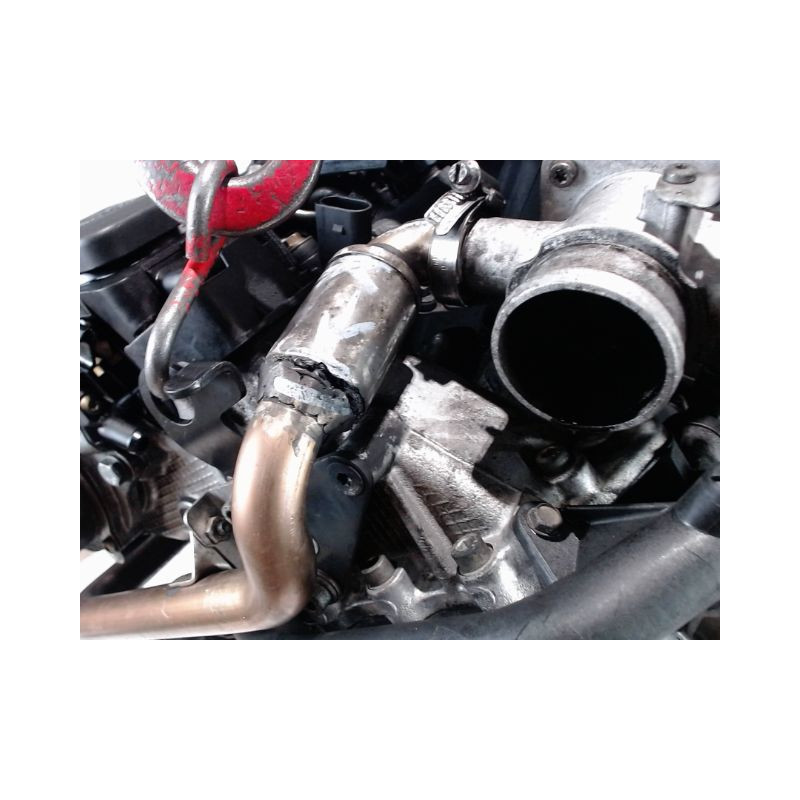 MOTEUR DIESEL BMW SERIE 3  01-2005 320 d