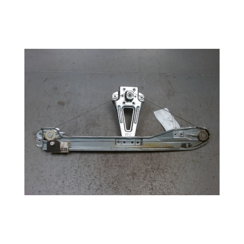 MECANISME LEVE-GLACE ARRIERE DROIT RENAULT CLIO III 2009-