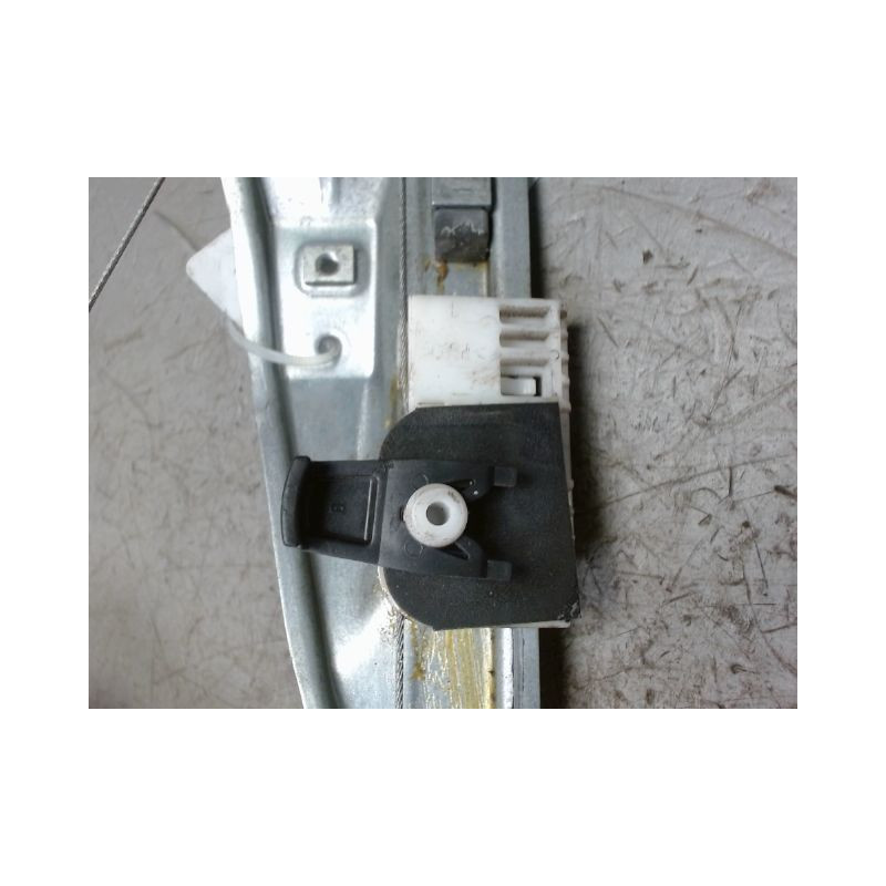 MECANISME LEVE-GLACE ARRIERE DROIT RENAULT CLIO III 2009-