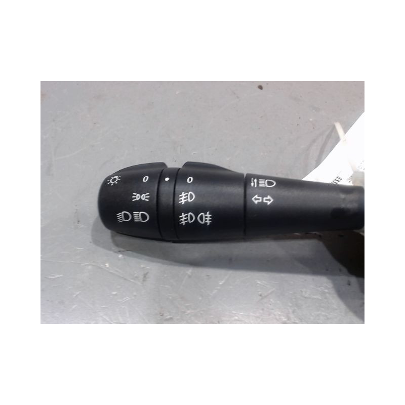 COMMANDE CLIGNOTANT DACIA SANDERO