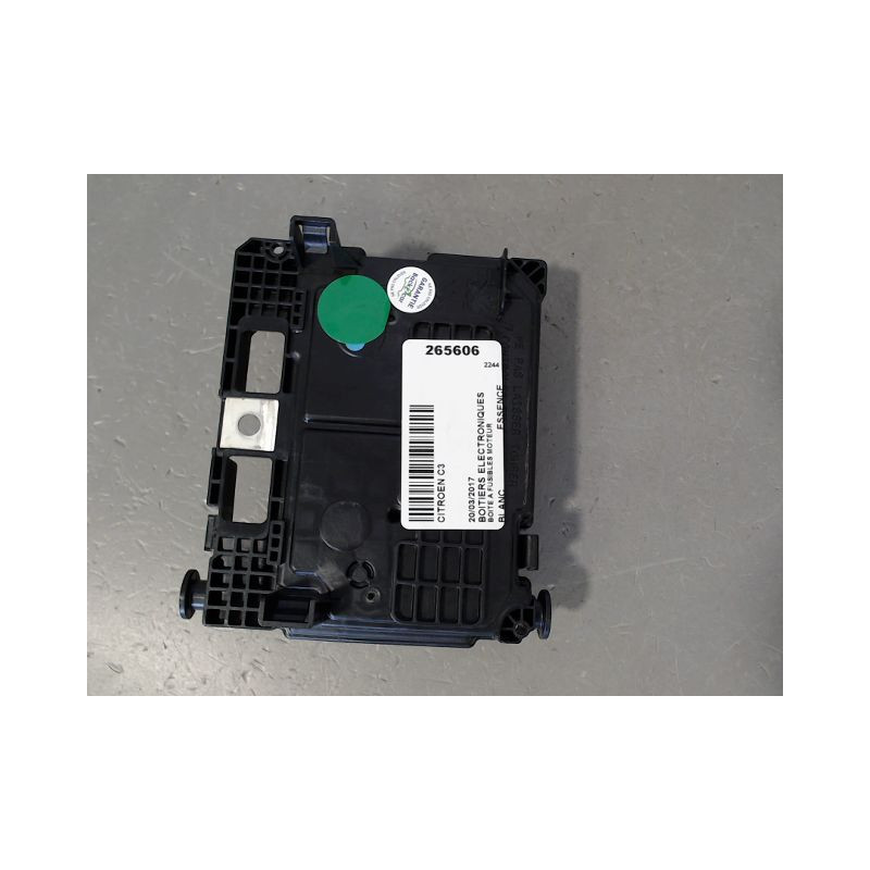 BOITE A FUSIBLES CITROEN C3