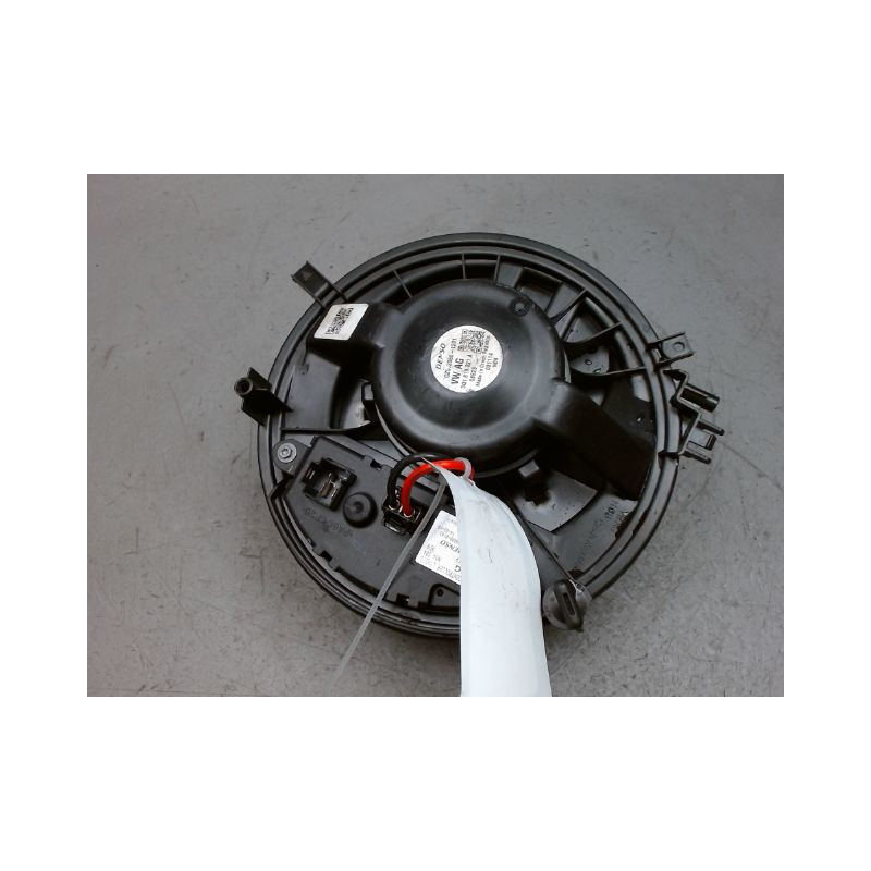 MOTEUR VENTILATEUR CHAUFFAGE VOLKSWAGEN PASSAT