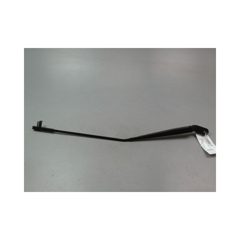 BRAS ESSUIE-GLACE AVANT DROIT VOLKSWAGEN POLO IV Phase 1 (9N) 2002-2005
