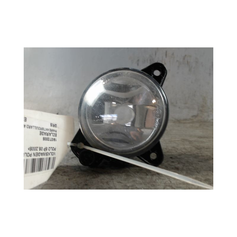 PHARE ANTIBROUILLARD AVANT GAUCHE VOLKSWAGEN POLO 2005-